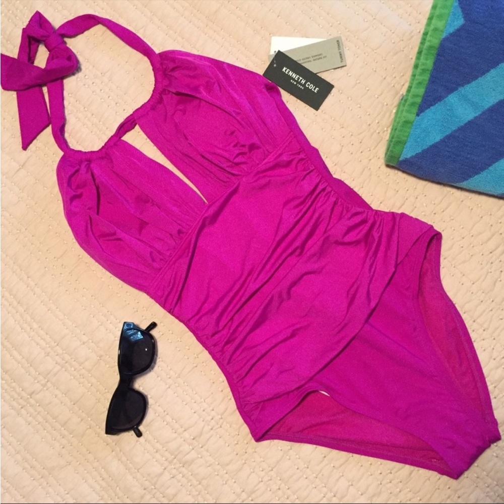 Kenneth Cole // One piece bathing suit